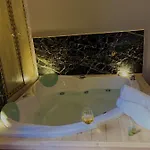 Wineexperience- Wine&jacuzzi *